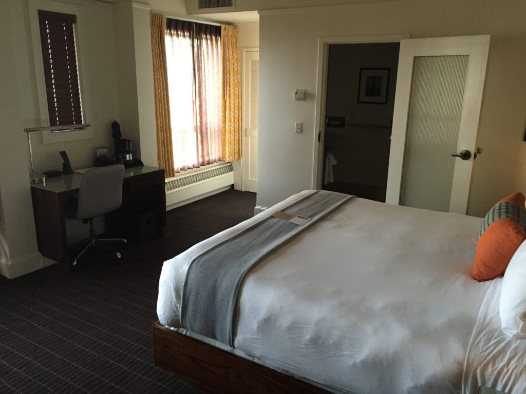 Review: Hotel Lucia Portland, Superior King