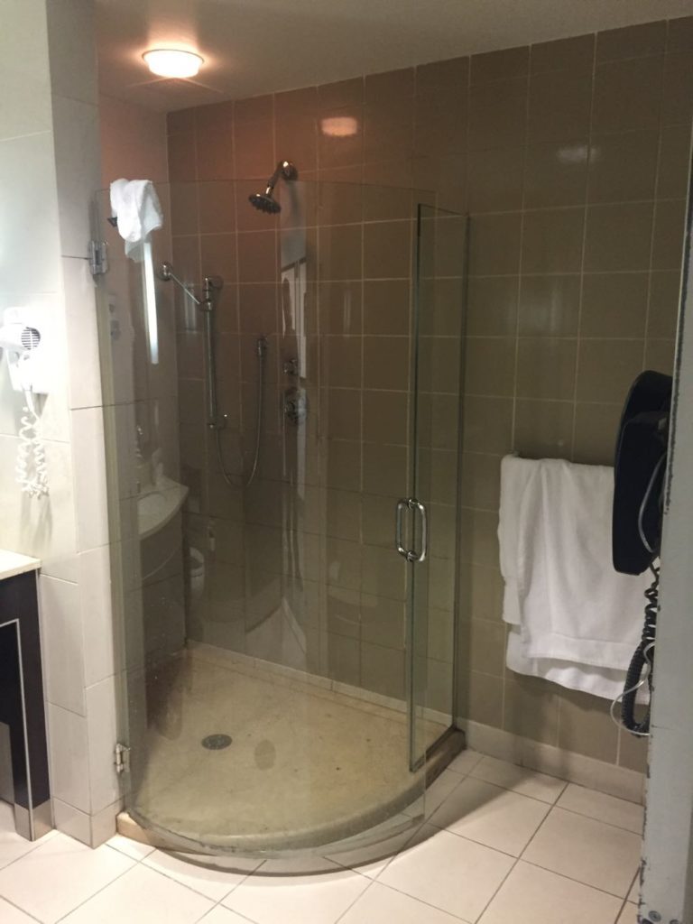 American Airlines Admiral's Club Terminal 8 JFK - 20 of 24