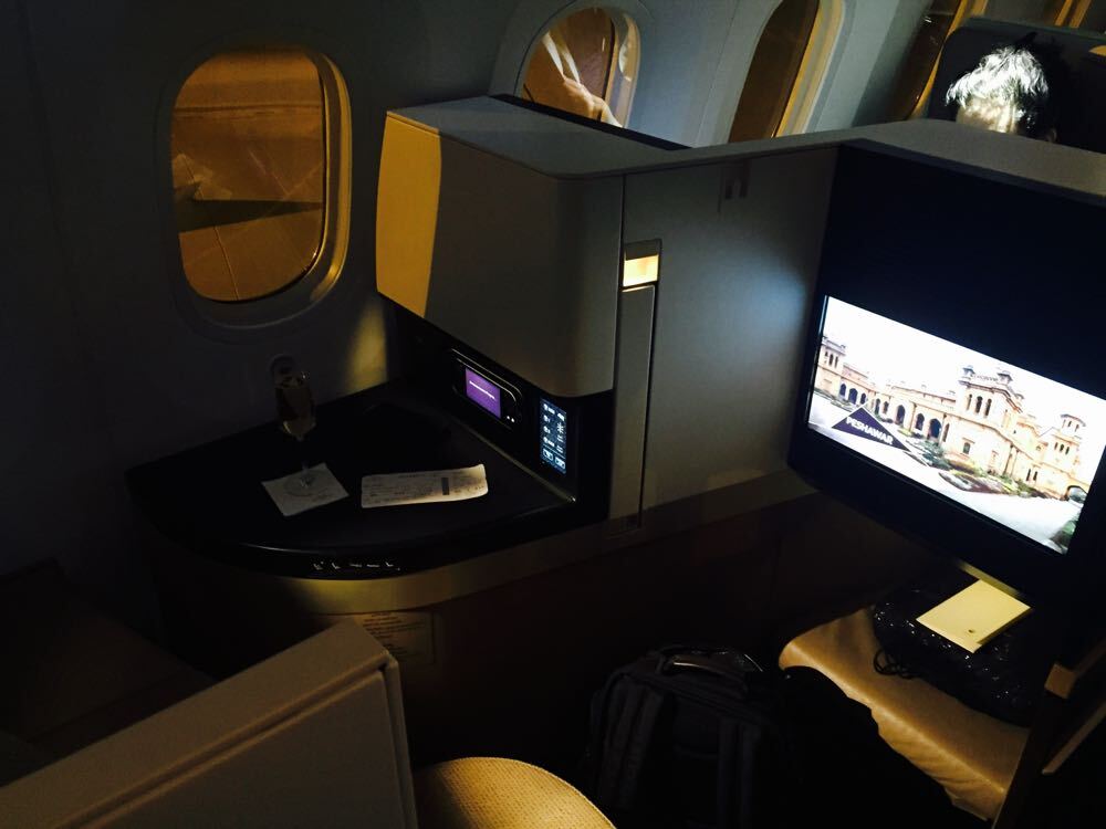 Etihad 787 Business Stuido - 10 of 153