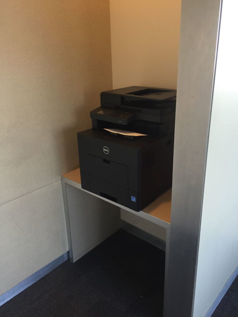 air-canada-business-class-lounge-maple-leaf-lounge-los-angeles-lax-19-of-26