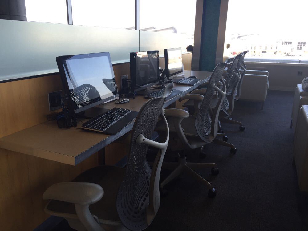 air-canada-business-class-lounge-maple-leaf-lounge-los-angeles-lax-20-of-26