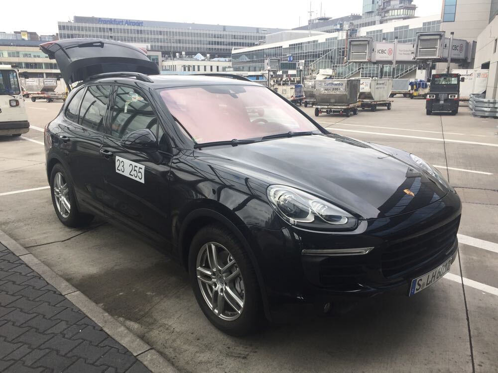 Lufthansa First Class Ground Services