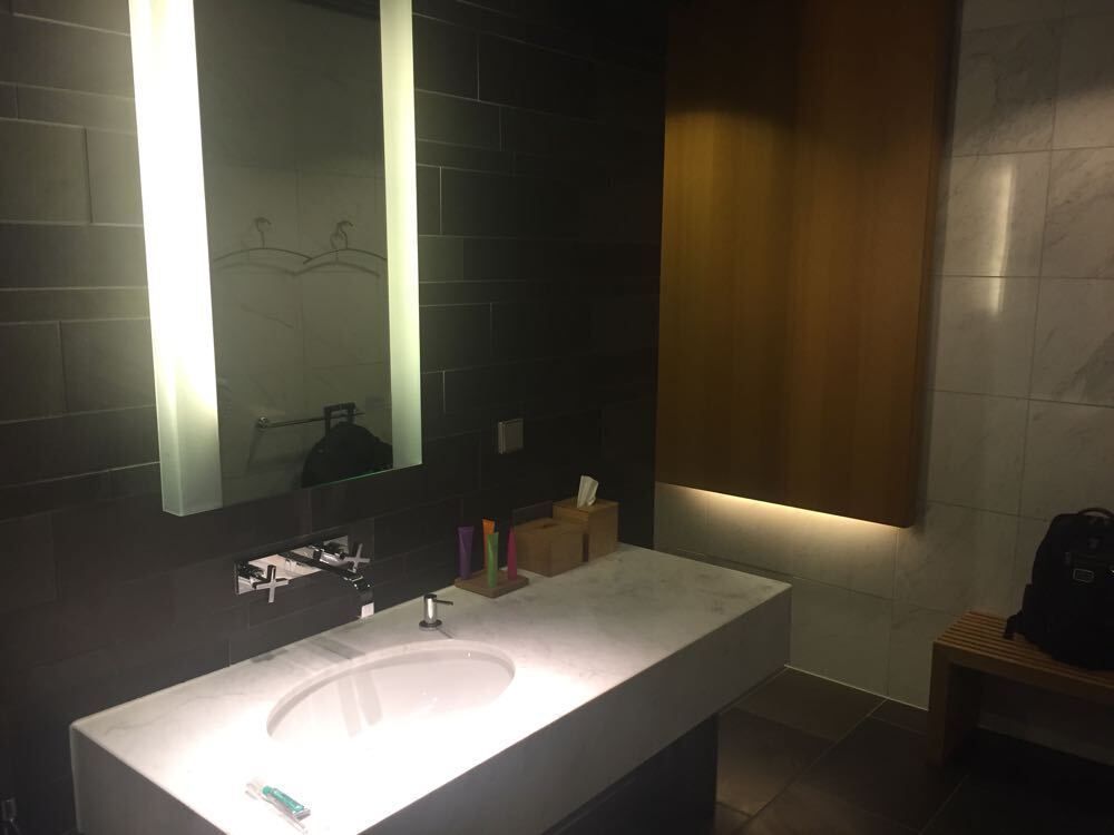 lufthansa-first-class-lounge-frankfurt-terminal-1-49-of-75