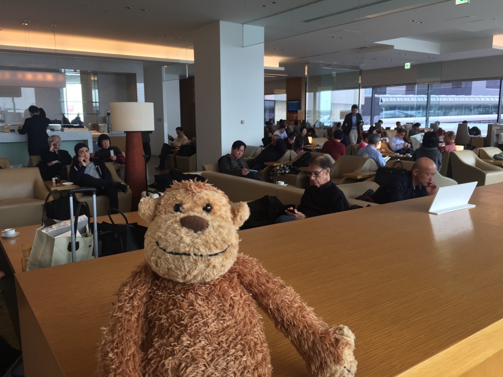 Japan Airlines Sakura Lounge Tokyo NRT - 13 of 31