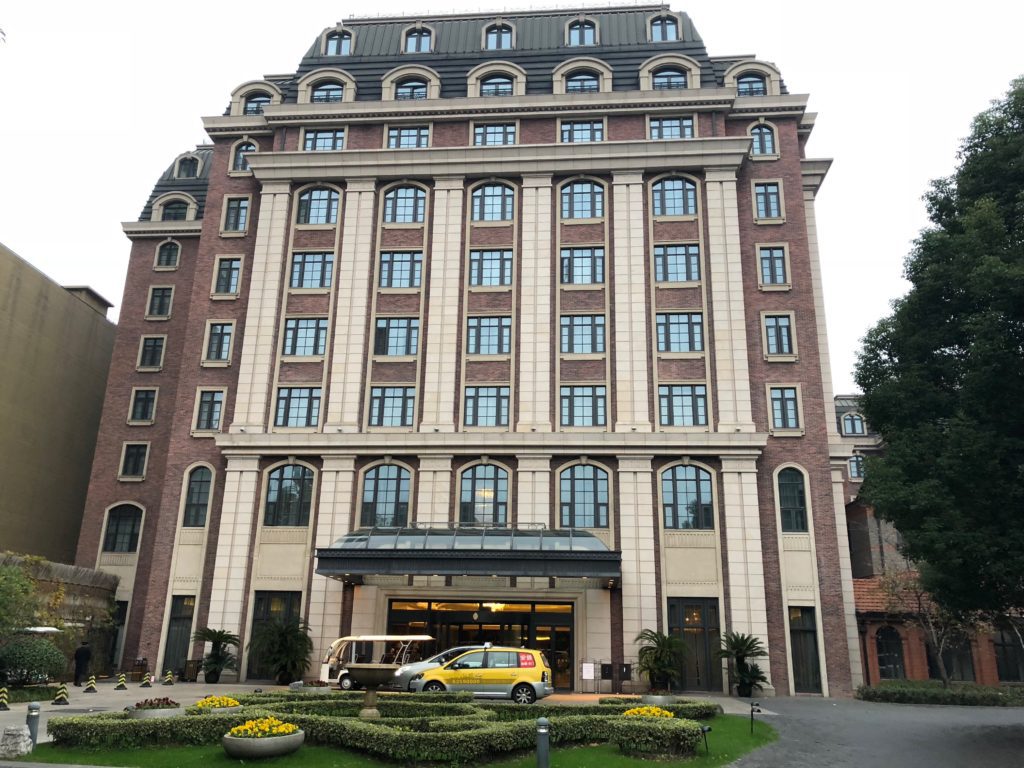 a building with a lot of windows