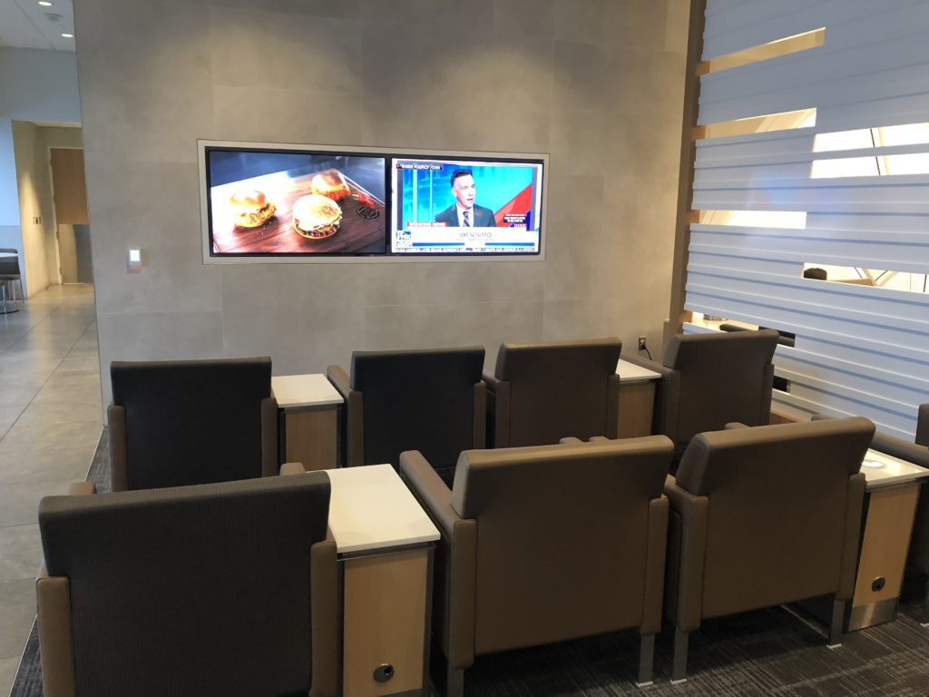 Review: American Airlines Flagship Lounge Los Angeles ( LAX )