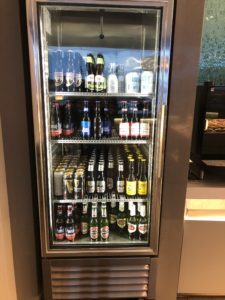 Review: American Airlines Flagship Lounge Los Angeles ( LAX )