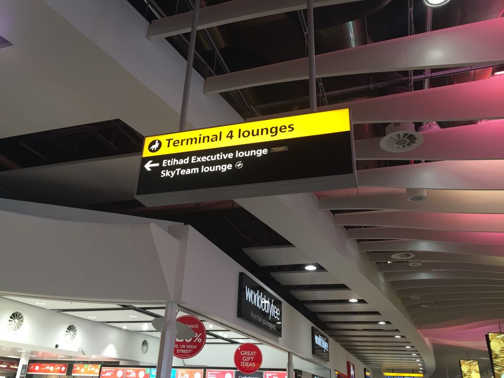 Heathrow Terminal 4 SkyTeam Lounge - 1 of 31