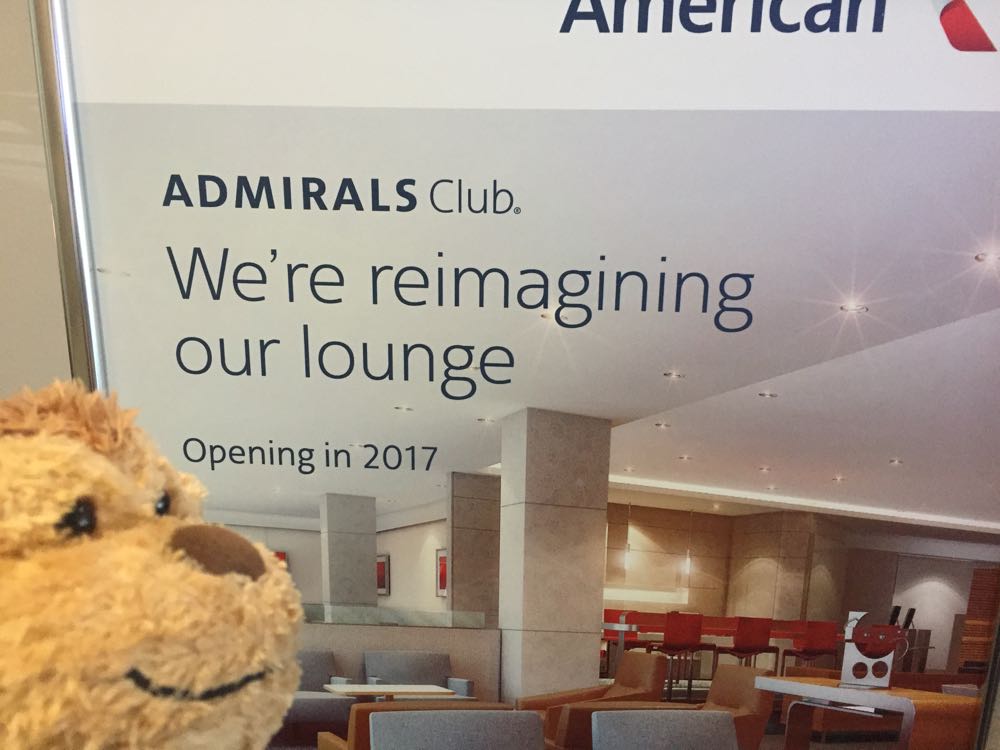 LAX American Admiral's Club - 13 of 30