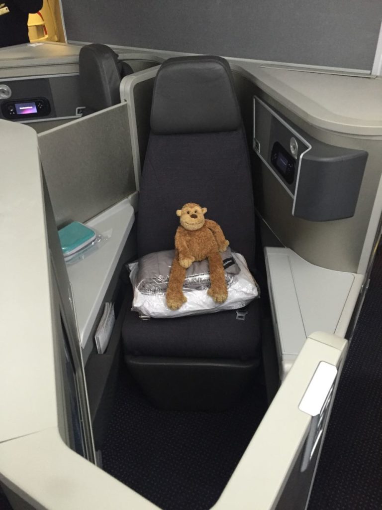 American Airlines Business Class 777-200 London to Chicago - 5 of 46