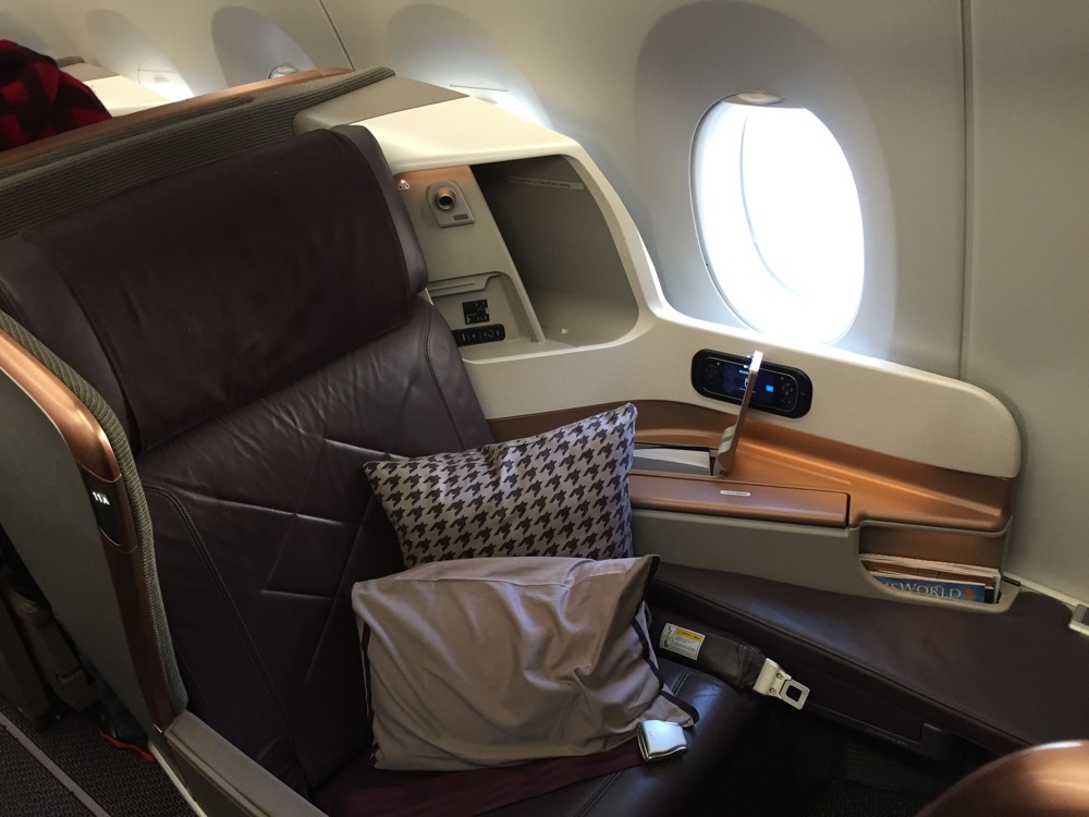 Singapore Airlines Business Class A350-900 MAN-IAH - 2 of 62