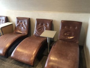 Review: American Airlines Flagship Lounge Los Angeles ( LAX )