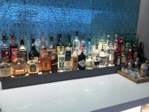 Review: American Airlines Flagship Lounge - Los Angeles ( LAX )