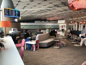 Hong Kong Airlines Business Class Lounge Hong Kong Club Autus