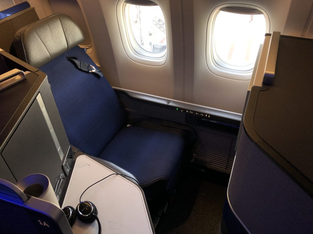 Review: United Polaris Business Class 777-300ER Newark to Tel Aviv ...