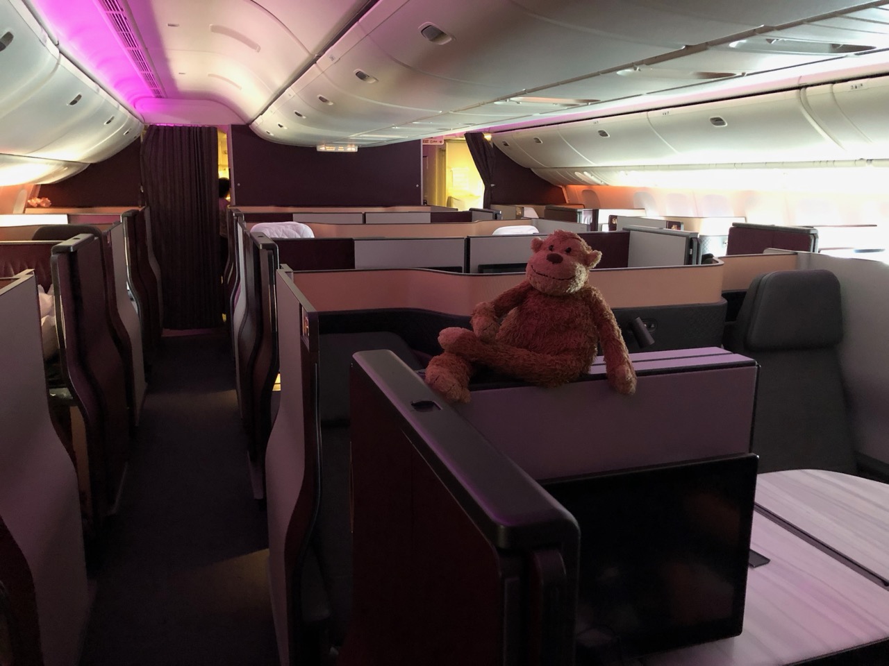 Family Style We Review 4 Qatar Airways Qsuites Business Class 777 300er Monkey Miles