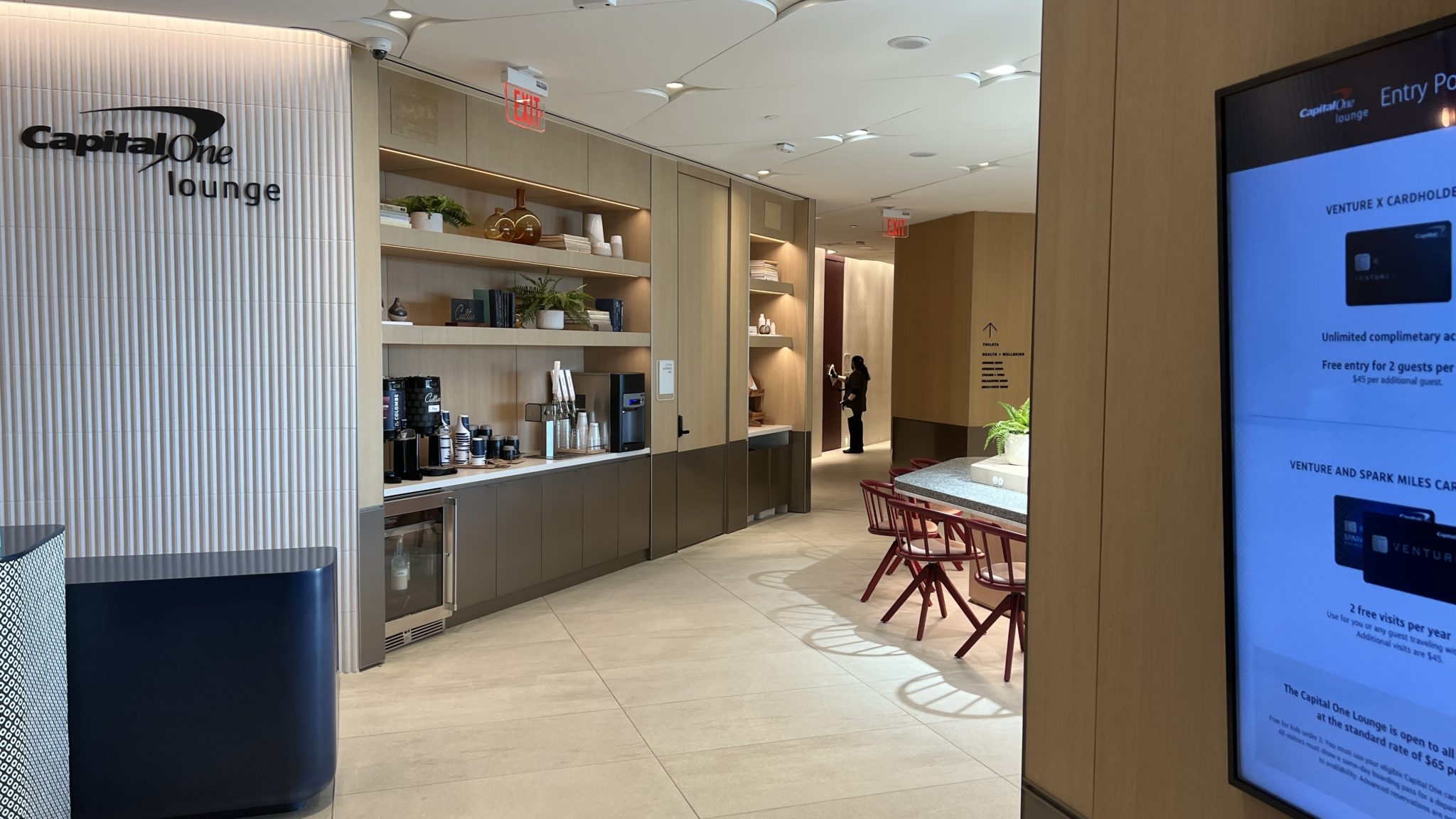 The Capital One Lounge Dallas DFW is fabulous Monkey Miles