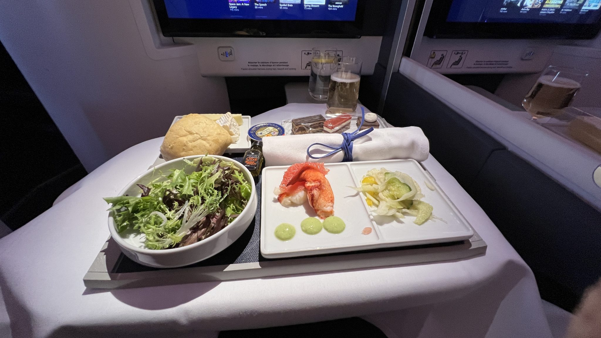 Mixed feelings - My Air France Business Class A350-900 review - Monkey ...