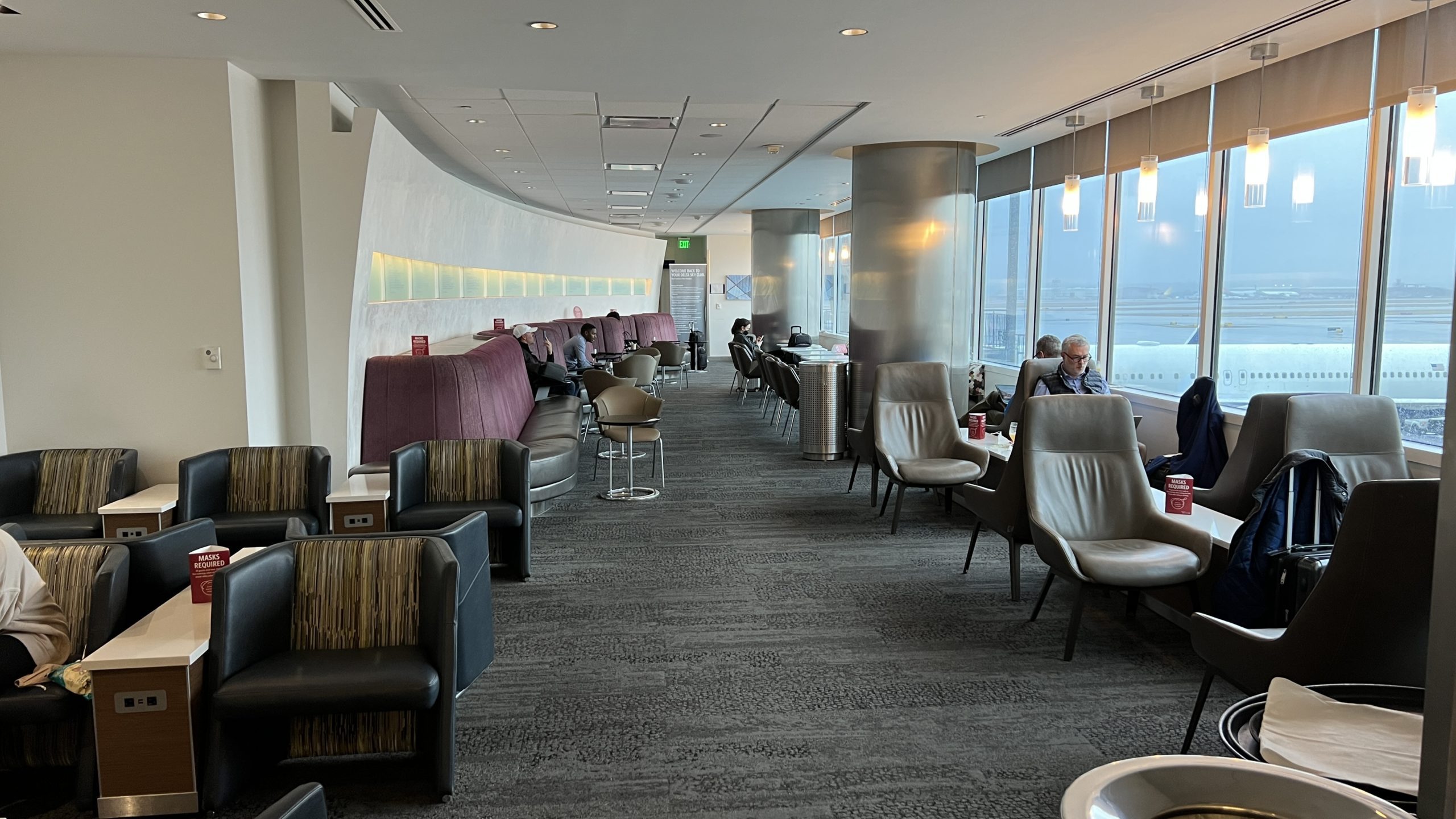 delta-sky-club-atlanta-international-5-monkey-miles